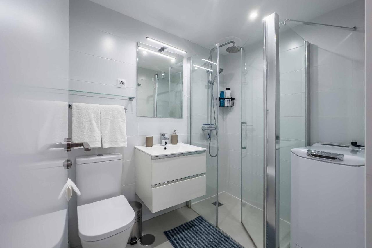 Apartamento Acogedor, Terraza, Piscina Y Mar Benalmádena Exteriör bild