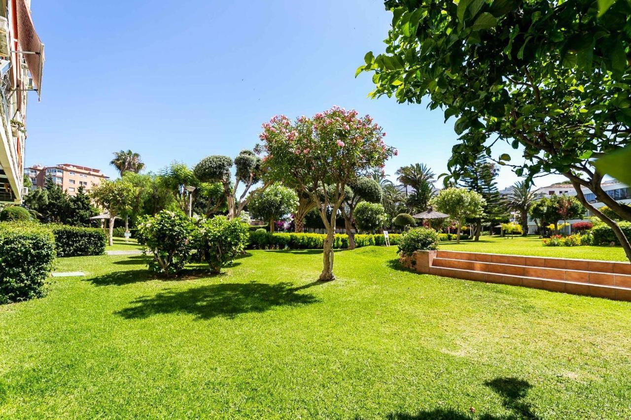 Apartamento Acogedor, Terraza, Piscina Y Mar Benalmádena Exteriör bild