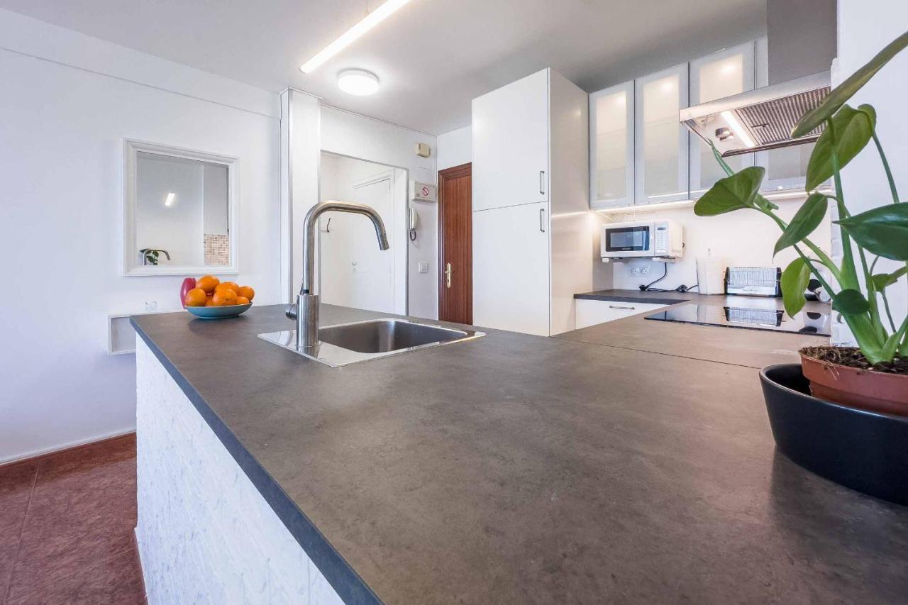 Apartamento Acogedor, Terraza, Piscina Y Mar Benalmádena Exteriör bild