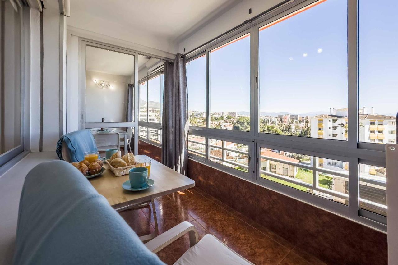 Apartamento Acogedor, Terraza, Piscina Y Mar Benalmádena Exteriör bild