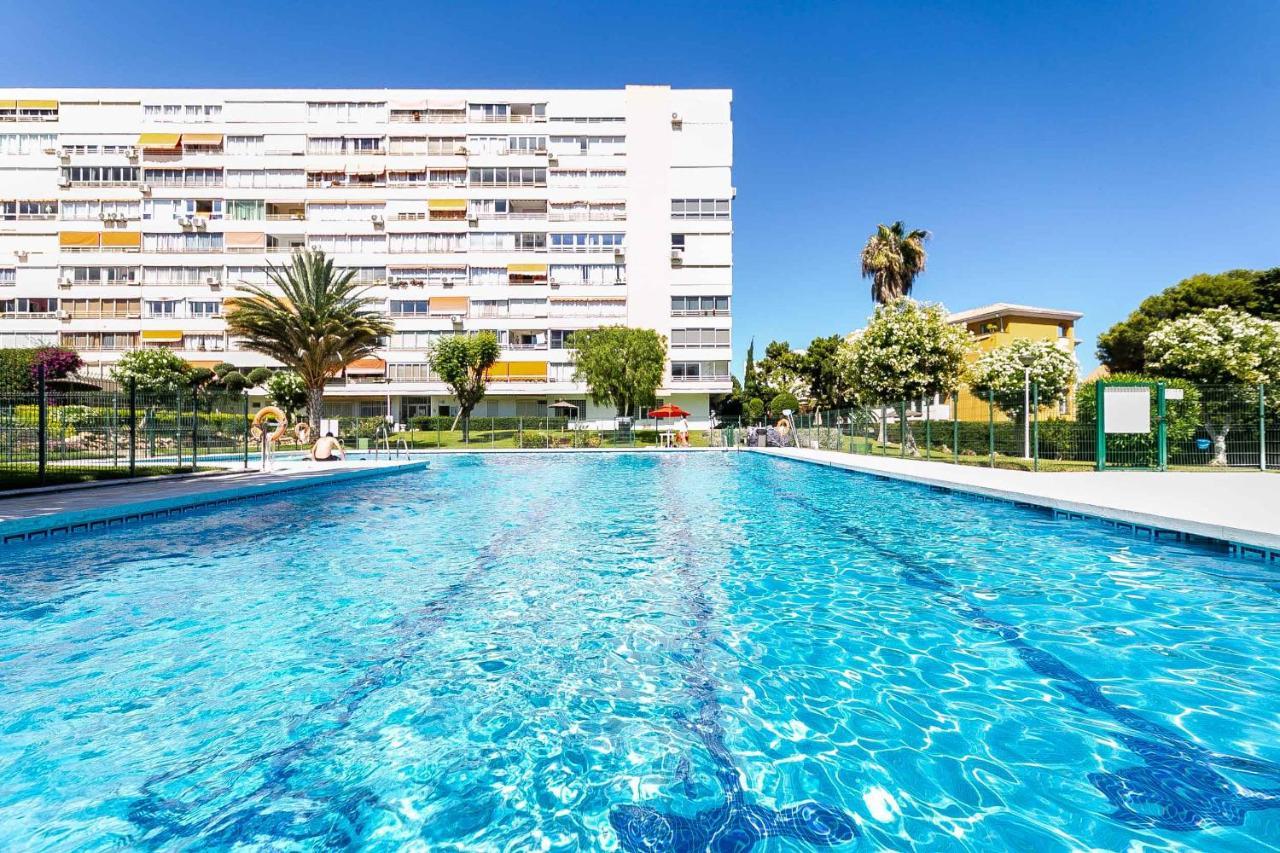 Apartamento Acogedor, Terraza, Piscina Y Mar Benalmádena Exteriör bild
