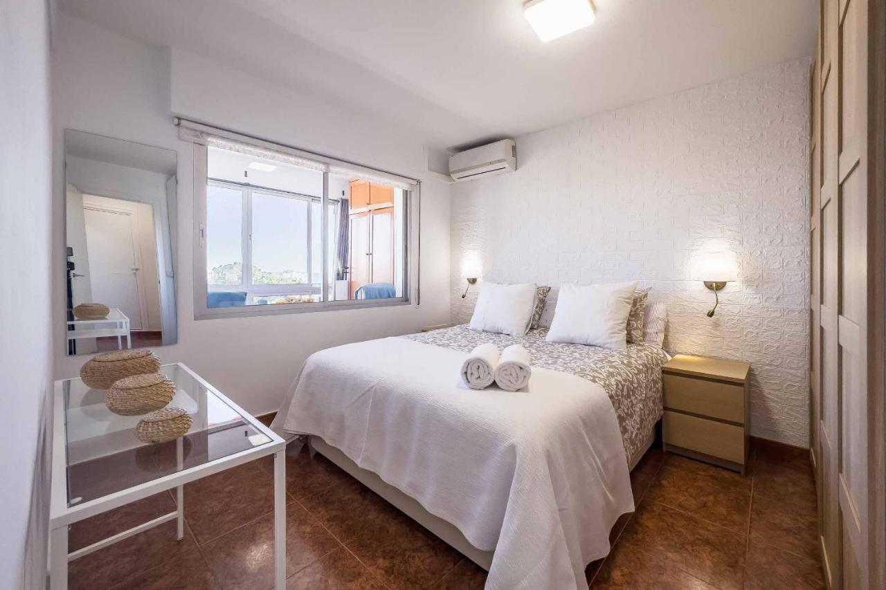 Apartamento Acogedor, Terraza, Piscina Y Mar Benalmádena Exteriör bild
